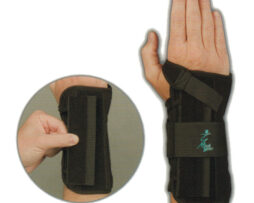 universal wrist lacer
